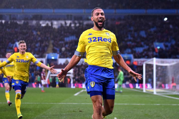 Kemar Roofe fagnar einu marka sinna á tímabilinu.