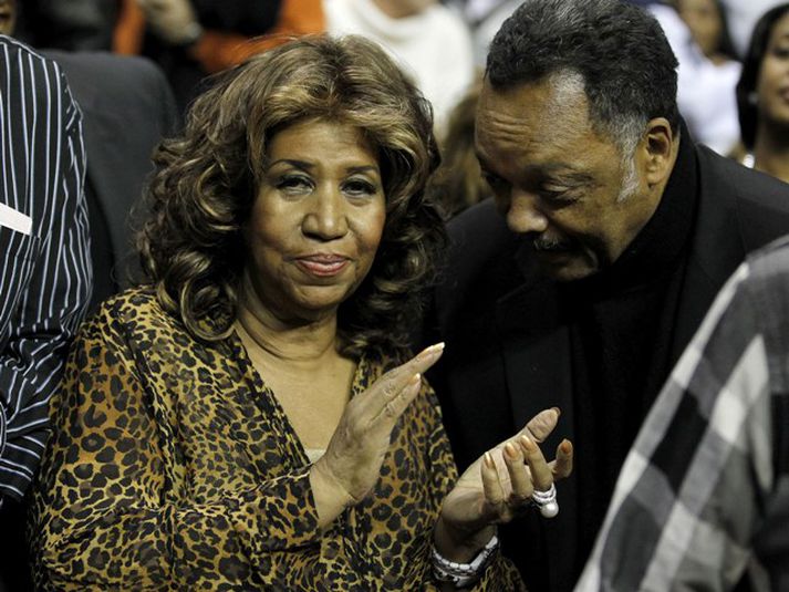 Aretha Franklin ætlar að snúa aftur á sviðið og syngja sína helstu slagara í maí næstkomandi,