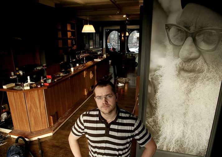 Arnar Þór Gíslason, eigandi English Pub í Austurstræti, stendur í framkvæmdum en hann ætlar að opna sama pöbb í Flatahrauni í Hafnarfirði. Fréttablaðið/Valli