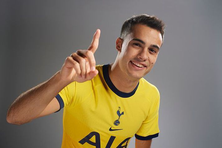 Sergio Reguilon í búningi Tottenham.