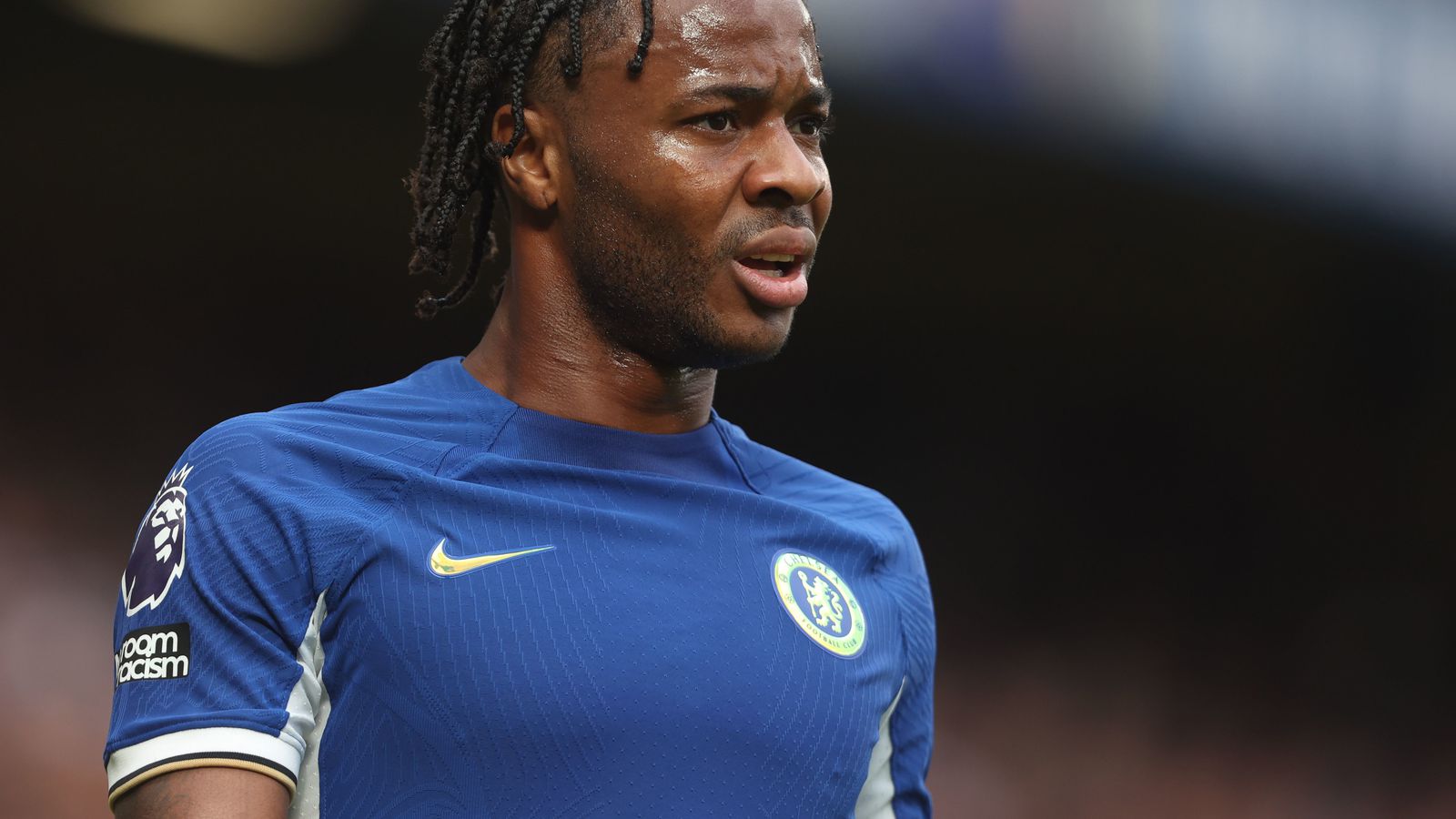 Aftur brotist inn til Sterling en núna var hann heima