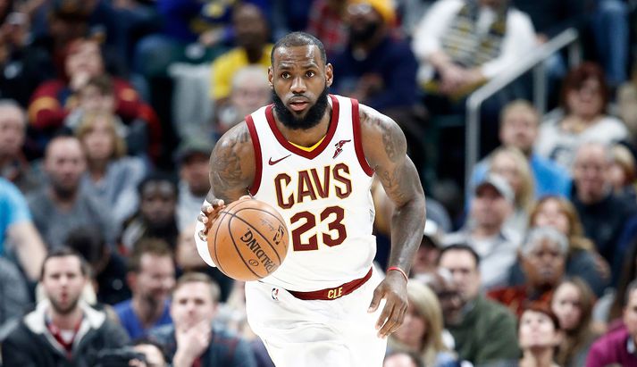 Lebron James átti stórleik sem fyrr þrátt fyrir tapið með 29 stig og 10 fráköst.