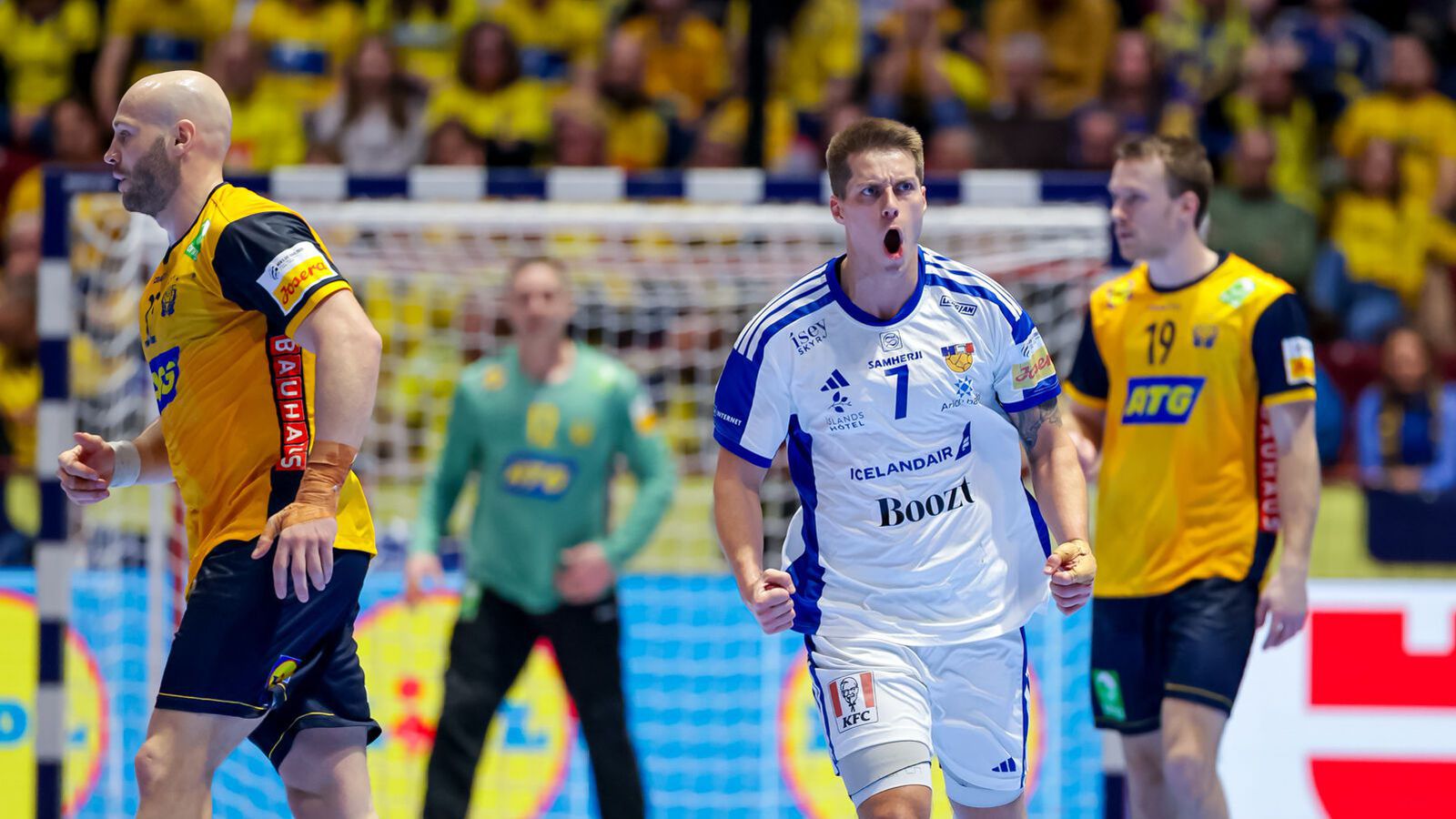 Sviss - Ís­land 38-38 | Strákarnir okkar stálu stigi eftir slakan leik