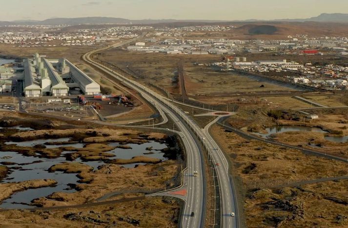 Svona mun kafli Reykjanesbrautar við Straumsvík líta út eftir breikkun.