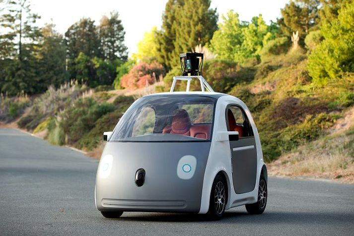 Bíll Google er algjörlega sjálfvirkur og hefur pláss fyrir tvo farþega.