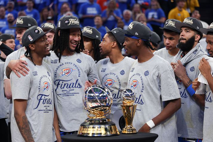 OKC vann vesturdeildina, með yfirburðum, og Shai-Gilgeous Alexander var valinn verðmætasti leikmaður úrslitaeinvígis vestursins. 