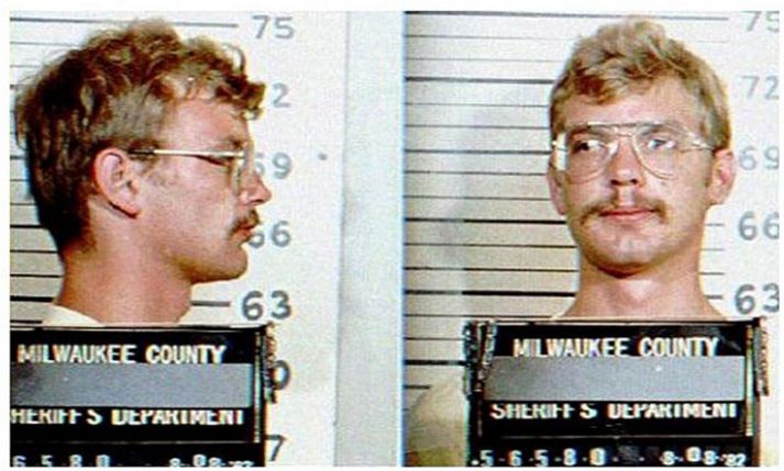 Fjöldamorðinginn Jeffrey Dahmer, þegar hann var handtekinn í ágúst 1982.