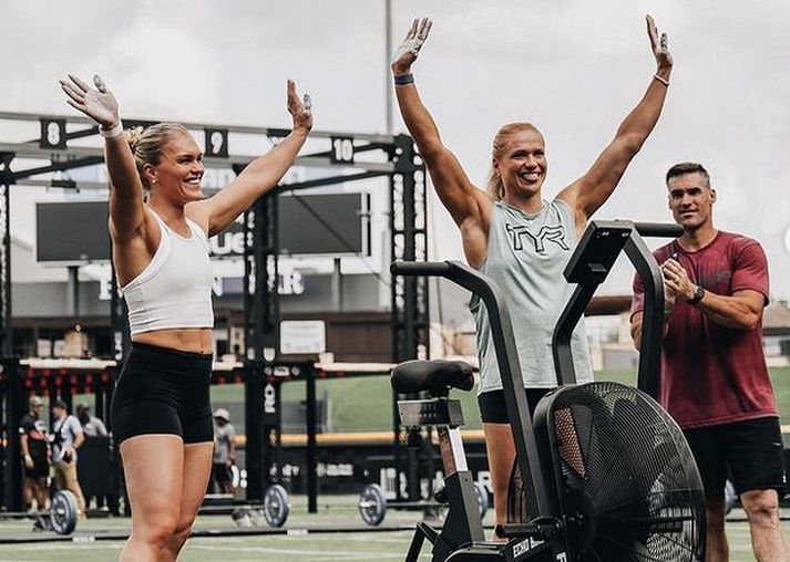 Anníe Mist Þórisdóttir og Katrín Tanja Davíðsdóttir fengu mikil og góð viðbrögð frá áhorfendum þegar þær ákváðu að vera með.