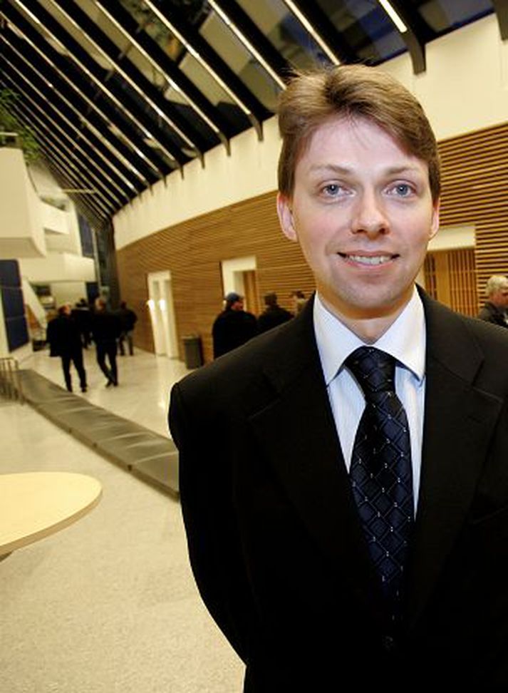jeppi á fólksbíl „Það er mun hættulegra ef jeppi keyrir á fólksbíl en ef tveir fólksbílar lenda í árekstri,“ segir Guðmundur Freyr Úlfarsson, sviðsstjóri við Washingtonháskóla.
