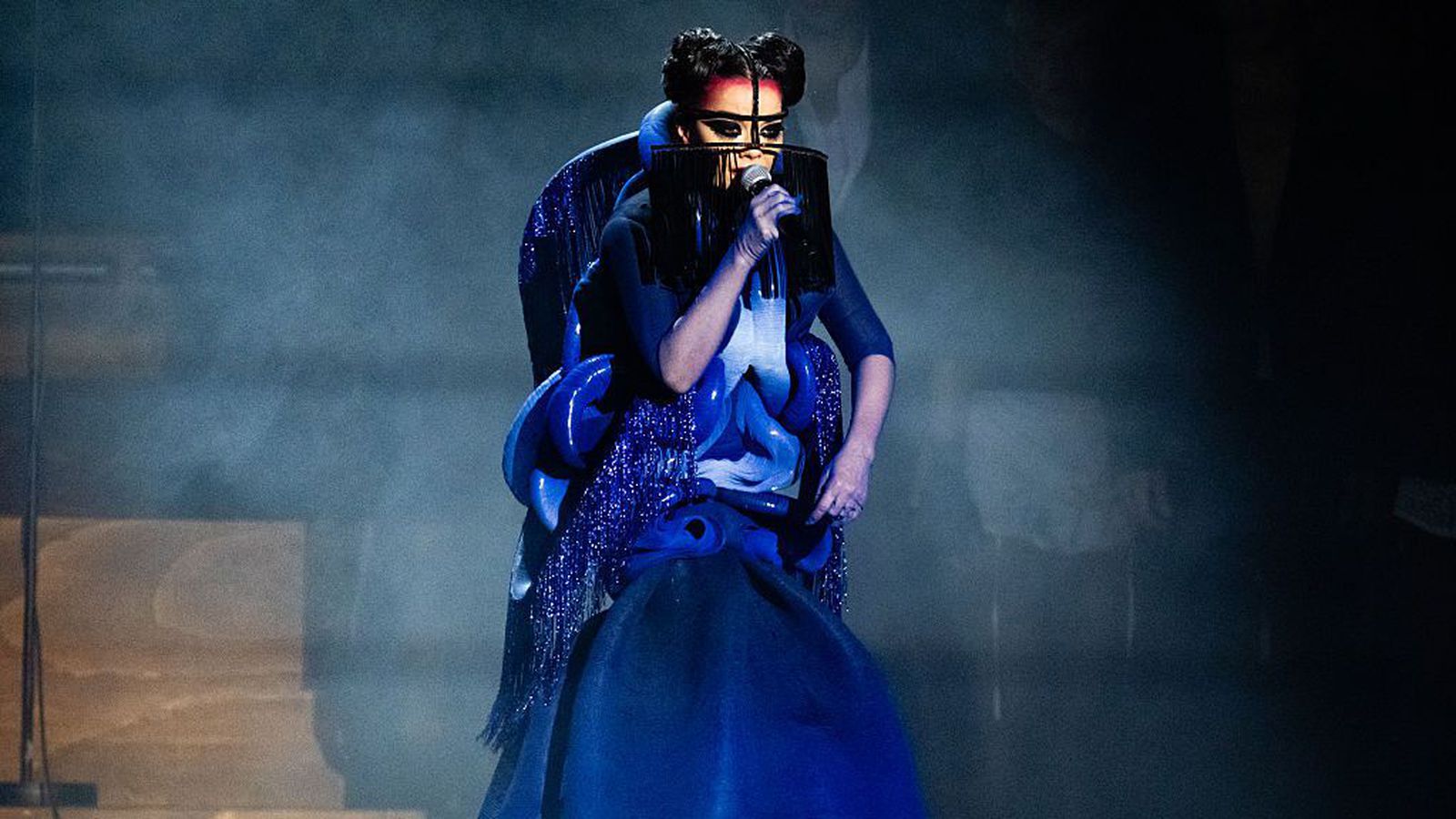 Björk glæsi­leg í ind­verskri hönnun