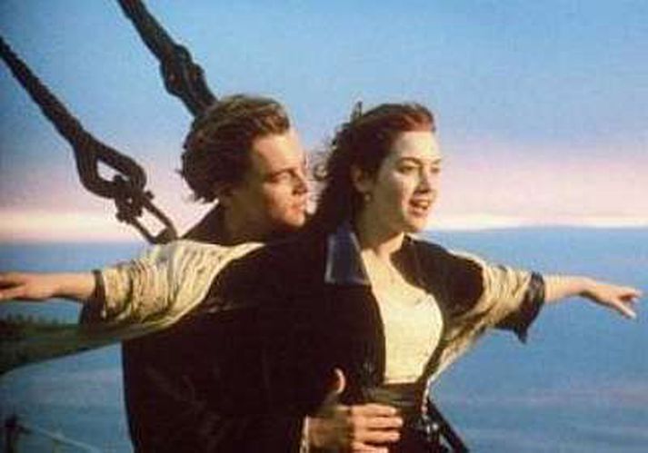 DiCaprio á Titanic.
