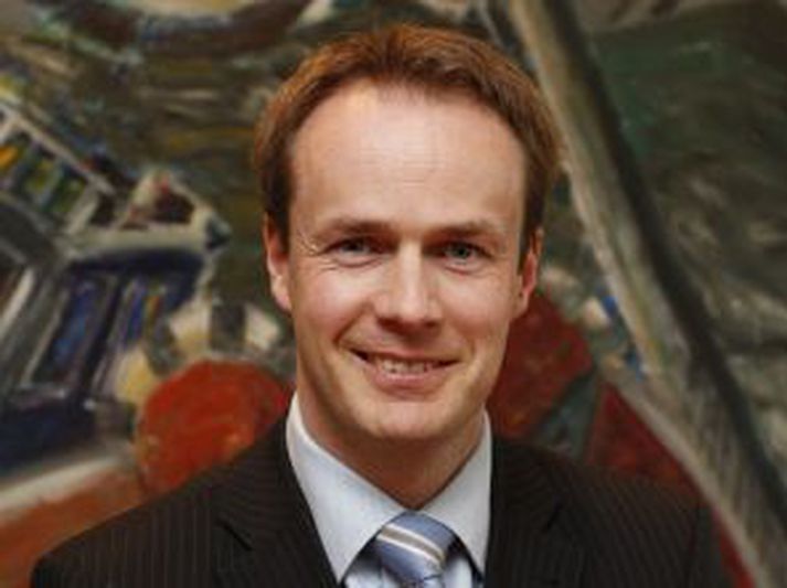 Ragnar Z. Guðjónsson sparistjóðsstjóri.