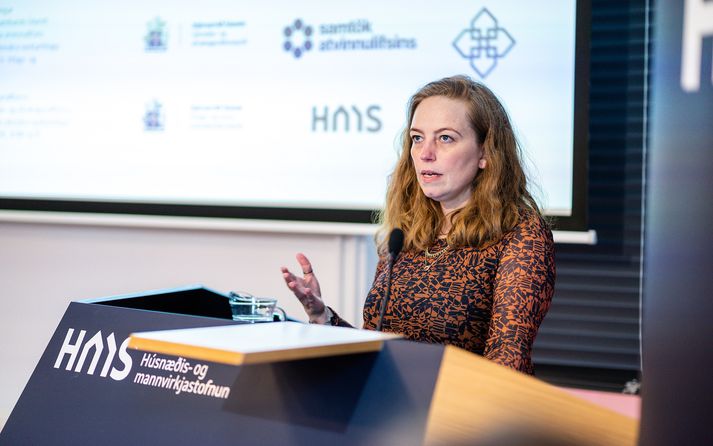 Anna Guðmunda Ingvarsdóttir aðstoðarforstjóri HMS og formaður starfshóps stjórnvalda um húsnæðismál kynnti niðurstöður skýrslunnar í dag.