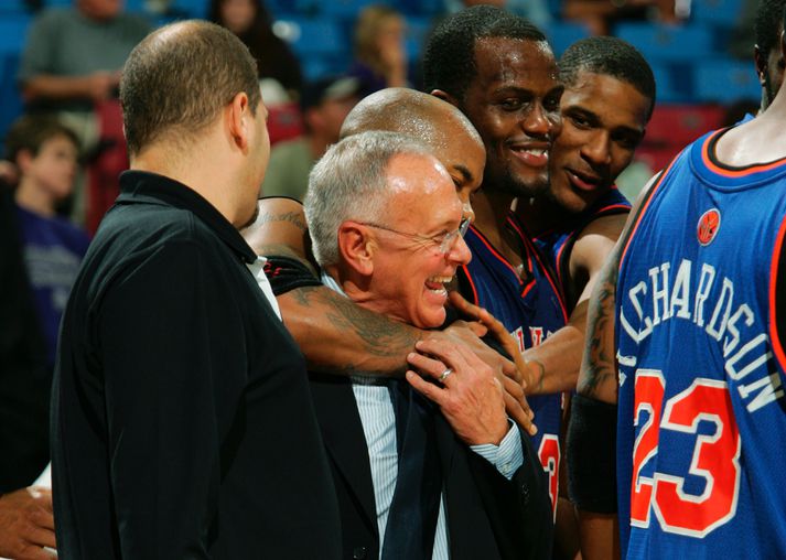 Larry Brown gat andað léttar eftir sigurinn á Sacramento í nótt