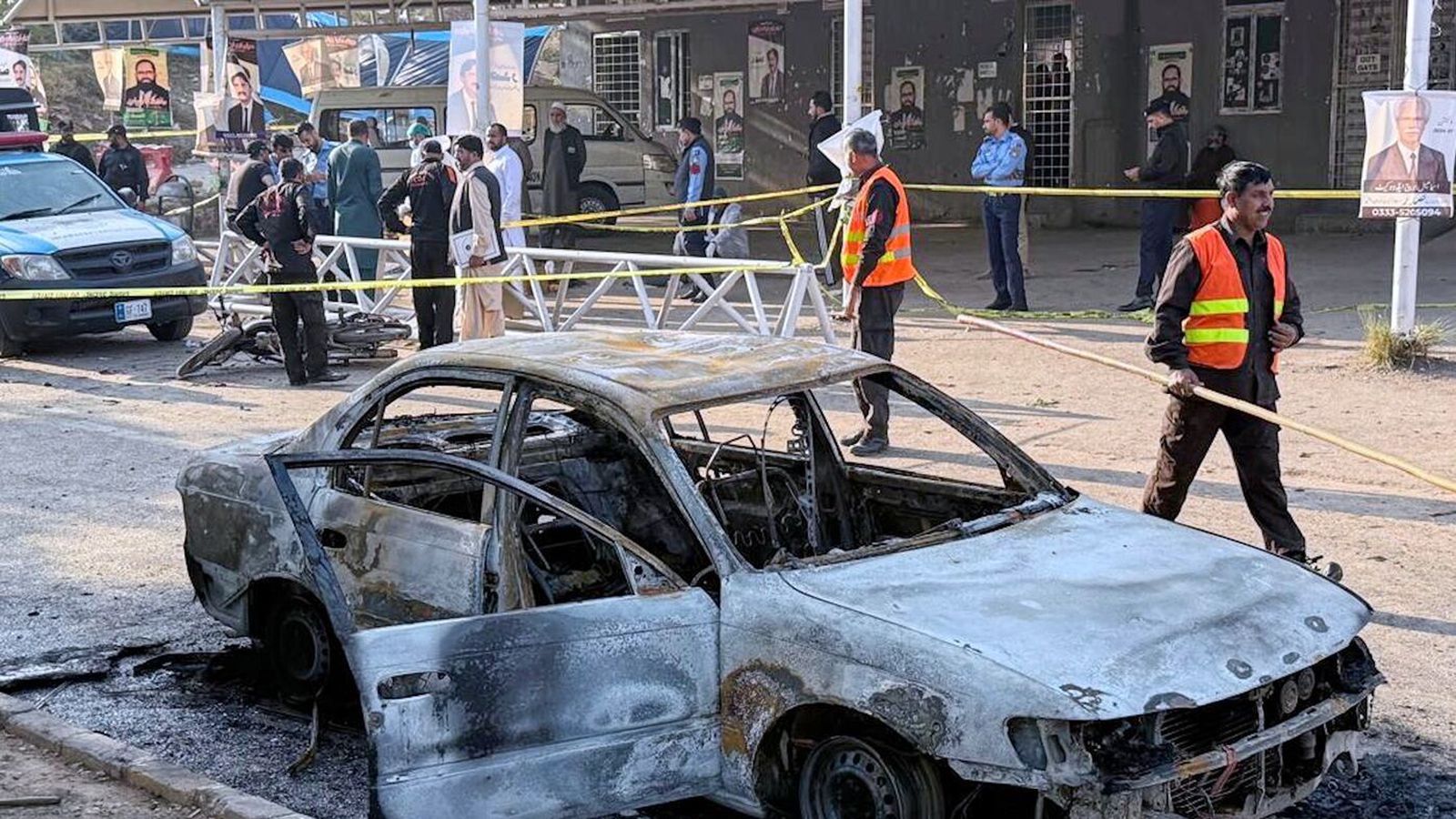 Sprengdi sig í loft upp við dómshús