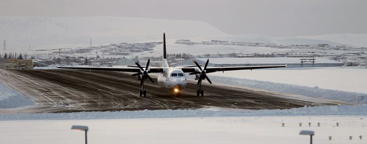 Öllu innanlandsflugi hefur verið aflýst og seinkun á millilandaflugi.