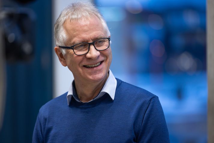 Þórólfur Guðnason sóttvarnalæknir segir vísbendingar um að toppnum sé náð í kórónuveirufaraldrinum. 