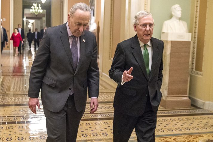 Schumer (t.v.) og McConnell (t.h.), leiðtogar demókrata og repúblikana í öldungadeild Bandaríkjaþings.