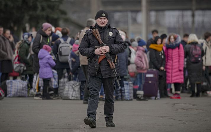 Biðröð eftir lest til Kænugarðs í bænum Kostiantynivka í Donetsk.