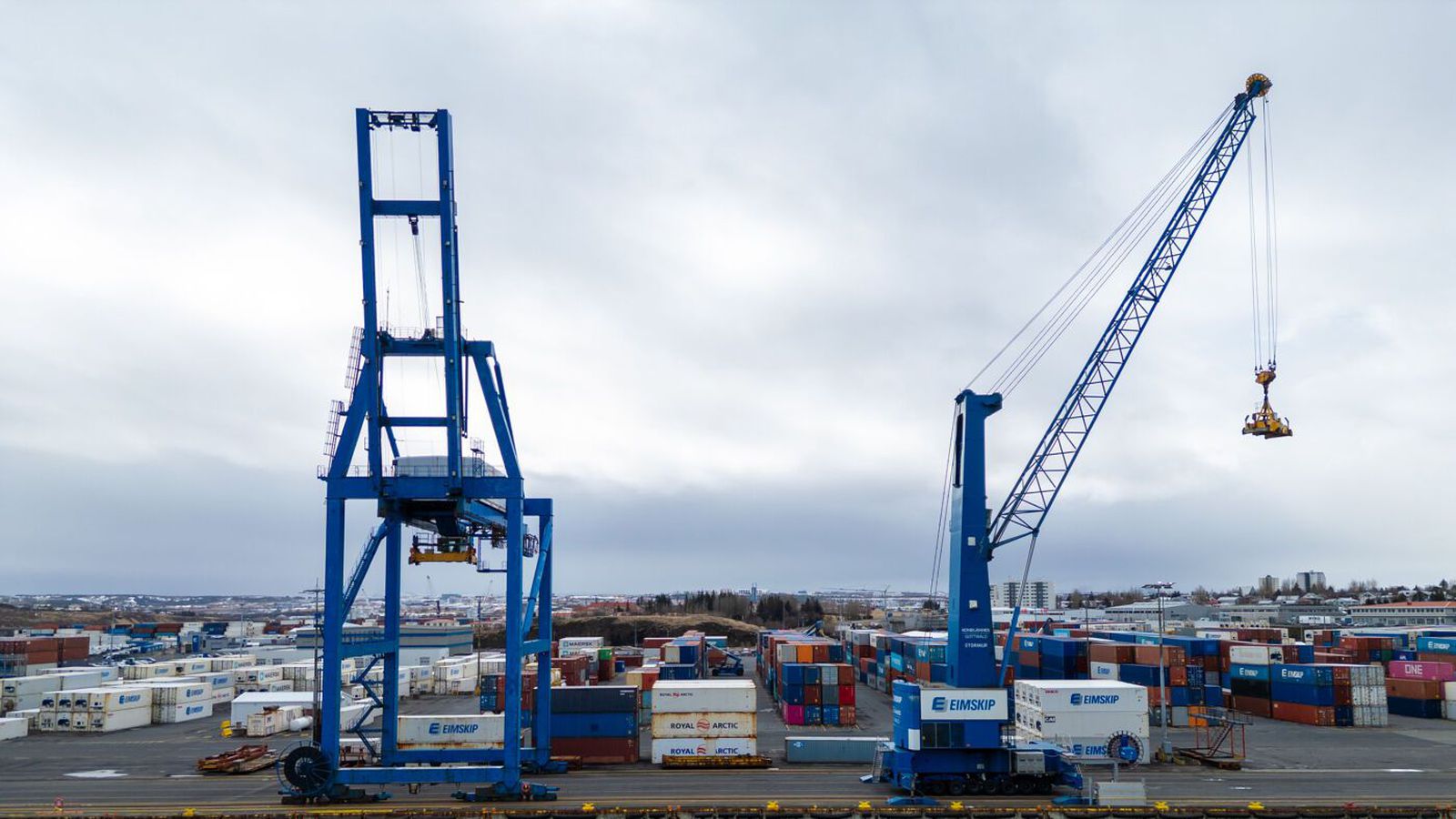 Súld eða rigning og milt veður