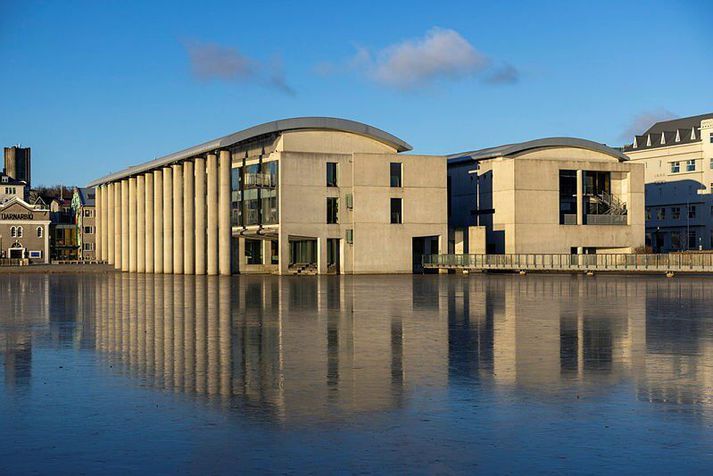 Ráðhúsið í Reykjavík.