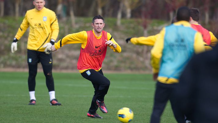 Robbie Keane, hefur komist að samkomulagi við enska úrvalsdeildarliði Aston Villa. Hér er hann á æfingu með liðinu.