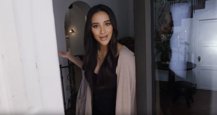 Shay Mitchell býr í fallegu heimili í Los Angeles.