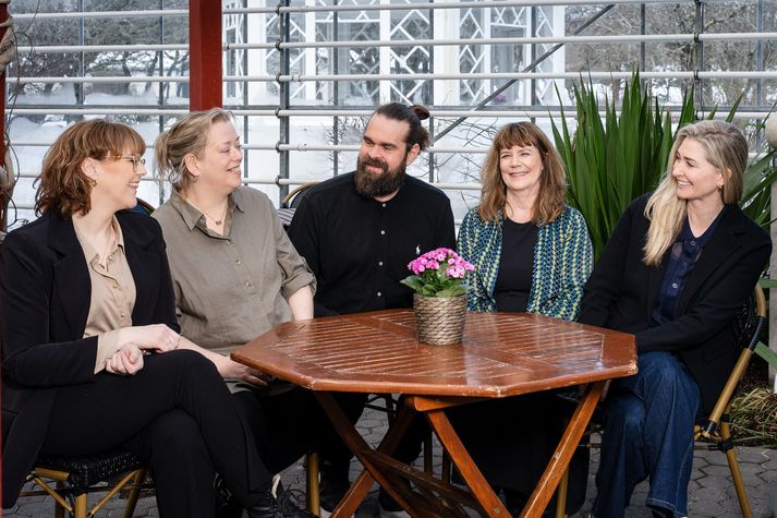 Fjóla Kristín Ólafardóttir verefnastjóri, Linda Ólafsdóttir félagsfræðingur, Grétar Björnsson geðheilsufélagsfræðingur, Auður Axelsdóttir framkvæmdastjóri og Birgitta Ína Unnarsdóttir iðjuþjálfi.