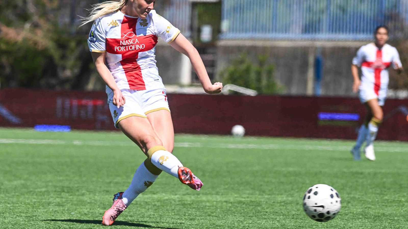 Birta skoraði en mátti þola tap í Íslendingaslag