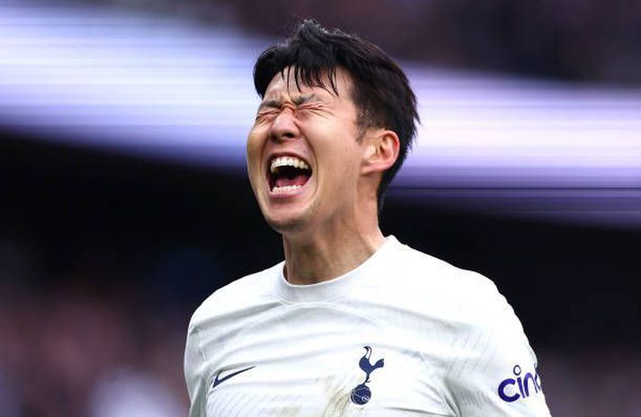 Heung Min-Son fagnaði sigurmarki sínu af mikilli innlifun, 