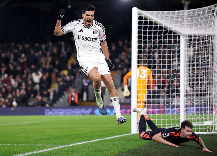 Raul Jiménez er einn af aðeins tveimur leikmönnum sem hafa skorað úr öllum sínum vítum. 