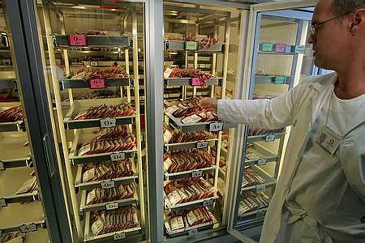 Nú er lag að skreppa í kaffi og kökur hjá Blóðbankanum.