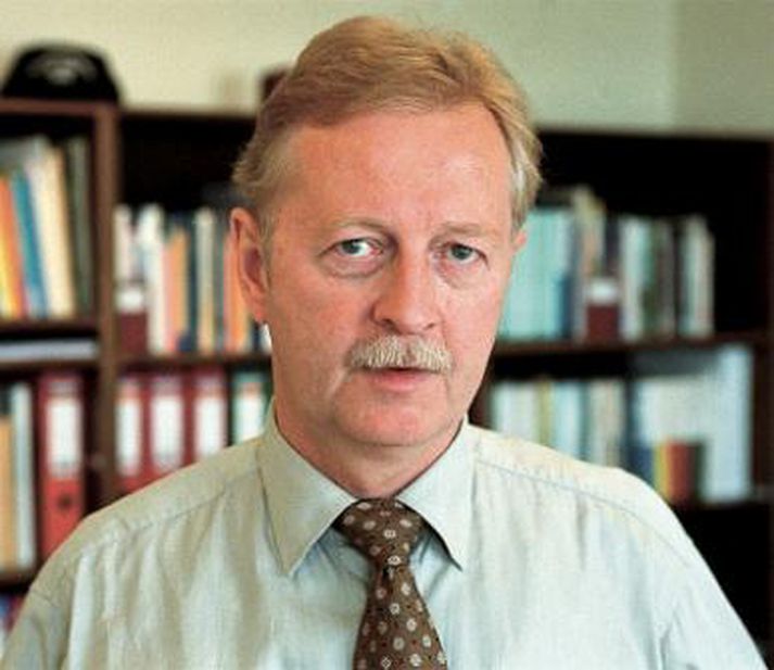 Bolli Þór Bollason árið 2001 þegar hann gegndi embætti ráðuneytisstjóra í fjármálaráðuneytinu.