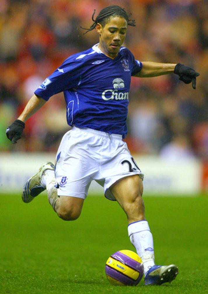 Steven Pienaar í leik með Everton.