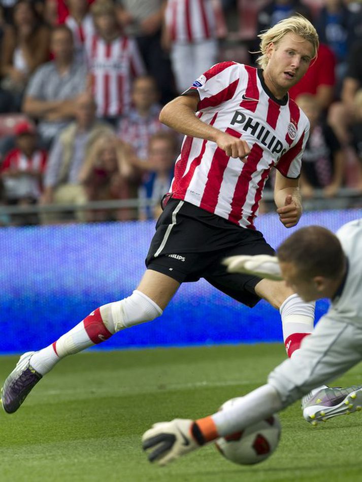 Ola Toivonen skorar hér fyrir PSV.