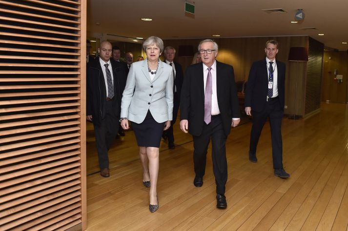 Theresa May, forsætisráðherra Bretlands, og Jean-Claude Juncker, forseti framkvæmdastjórnar ESB.