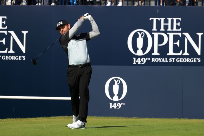 Louis Oosthuizen er efstur eftir fyrsta dag Opna breska meistaramótsins á sex höggum undir pari.