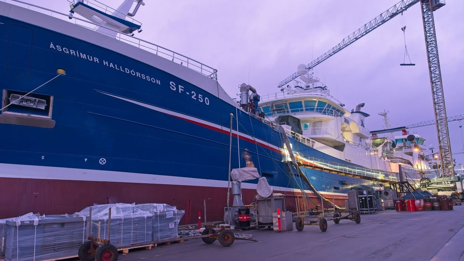 Ás­grímur Halldórs­son slapp með skrekkinn frá ofsanum í Dave