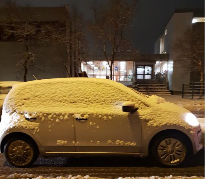 Foreldrar sem eiga börn í Háteigsskóla hafa um nokkurt skeið reynt að vekja athygli á því að ökumenn keyri of hratt í námunda við Háteigsskóla þar sem börn eru á ferli. Andrea segir að hún hafi margsinnis séð ökumenn keyra of hratt en að þessi ökumaður, sem hafði nánast ekkert útsýni, hafi slegið öll met í kæruleysi.