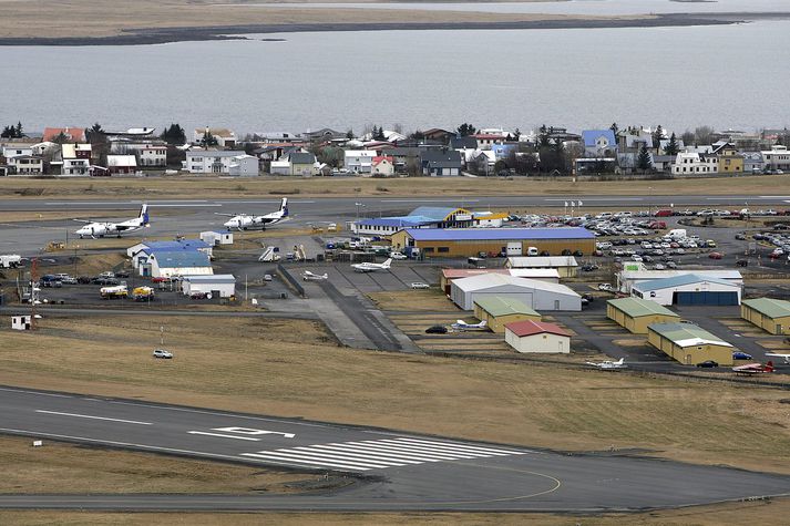 Mikill styr hefur staðið um flugvöllinn í Vatnsmýri undanfarin ár og enginn einhugur er um málið.