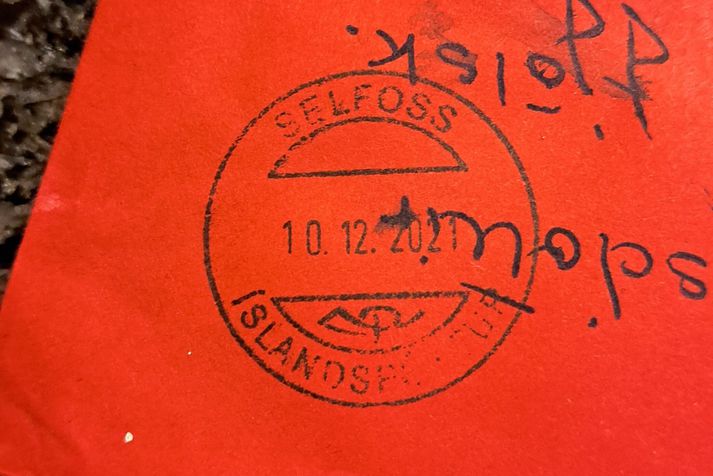 Stimpillinn á bréfinu sýnir að bréfið var sent á Selfossi árið 2021.
