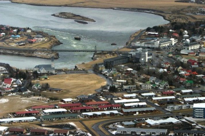 Piltur sagði bæjarfélagið uppsprettu sjálfsíkveikju.