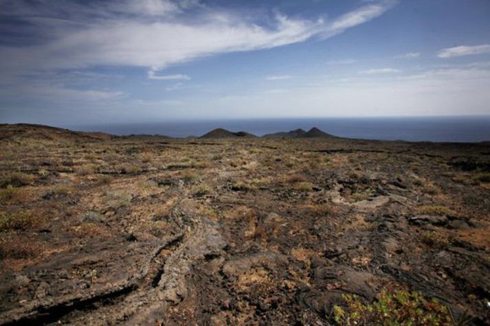 Eldgosið varð við eyjuna El Hierro.