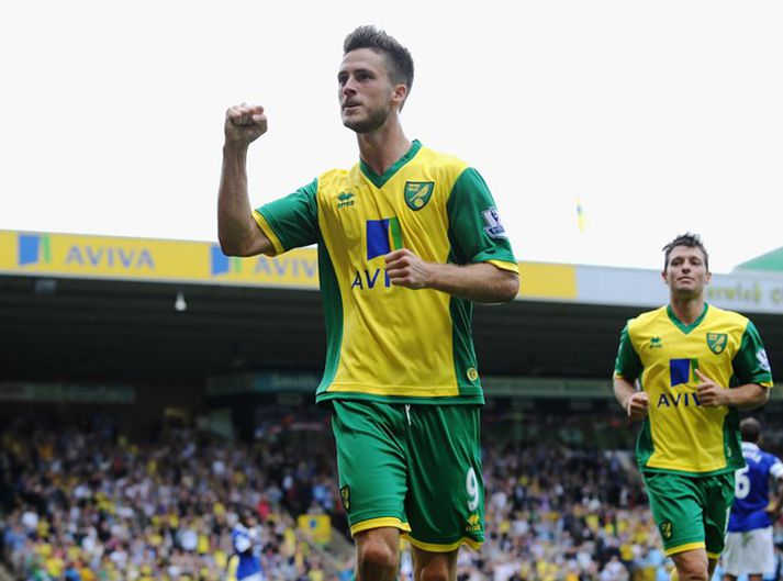 Van Wolfswinkel fagnar sínu fyrsta og eina marki fyrir Norwich.