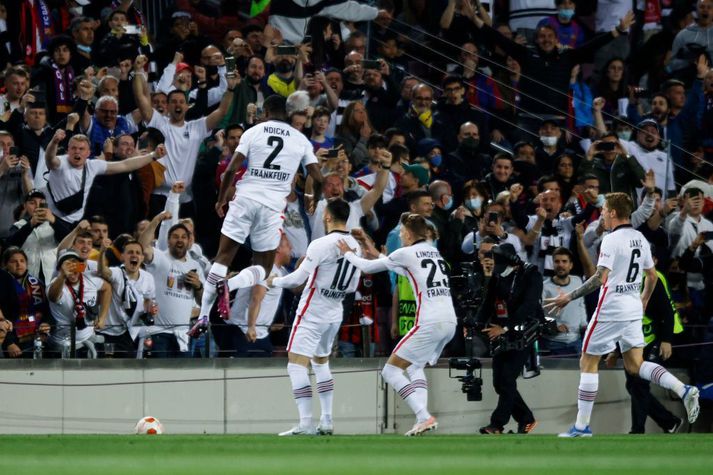 Stuðningsmenn Frankfurt voru á víð og dreif um Nou Camp sem er afar óvenjulegt.