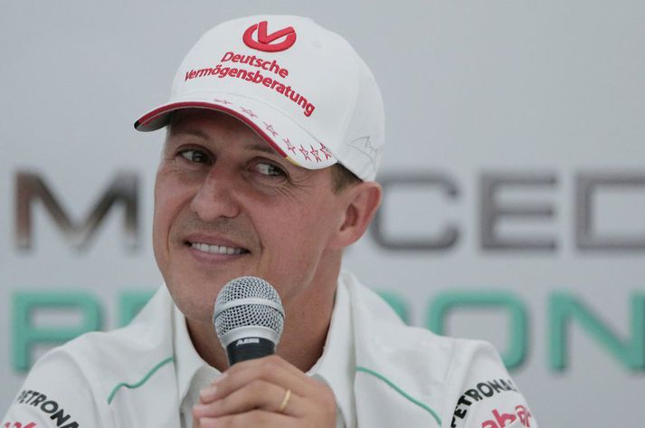 Meint viðtal Die Aktuelle við Michael Schumacher var kynnt sem það fyrsta frá því að hann hlaut alvarlegan heilaskaða í desember árið 2013. Hér sést Schumacher rúmu ári fyrir slysið á blaðamannafundi fyrir japanska kappaksturinn.