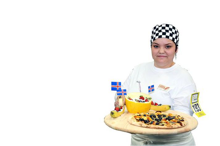 Ólöf gerði eftirréttapitsu með appelsínum, bláberjum og súkkulaðisósu og skaut ríkjandi Norðurlandameistara ref fyrir rass.