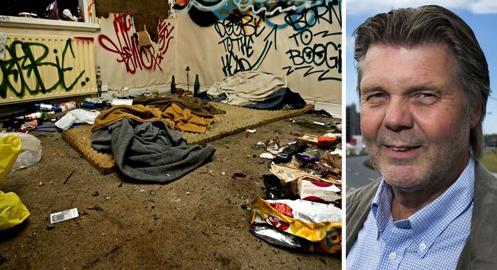 Mörgun rennur til rifja ástand eldri konu sem sefur undir berum himni, vegna söfnunaráráttu sinnar. Sigtryggur hjá velferðarsviðinu segir erfitt við að eiga þegar fólk vill ekki þiggja þá þjónustu sem í boði er.