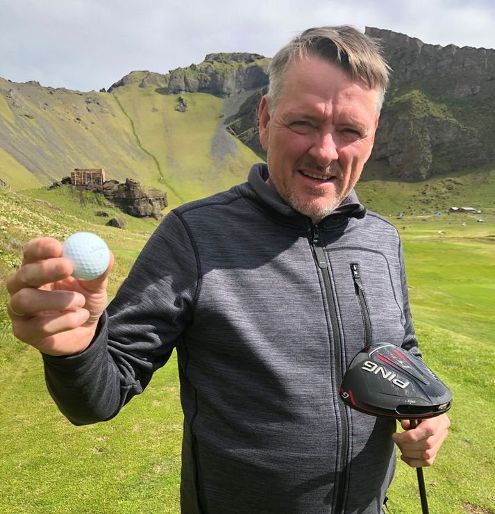 Eyþór fór holu í höggi á golfvellinum í Eyjum.
