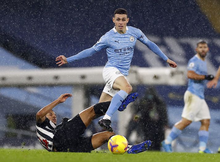 Phil Foden í leiknum við Newcastle í gær.